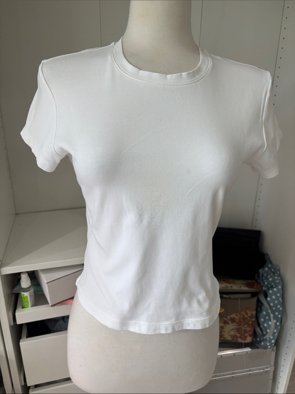 Uniqlo White Short-Sleeve Crop Tee